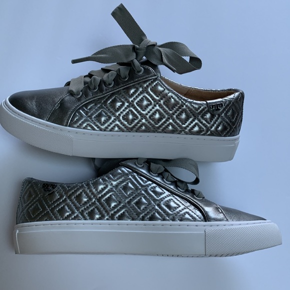 Tory Burch Women’s Low-Top Leather Upper Sneakers - Picture 9 of 9